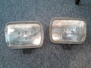 torana lh valiant vg lucas headlight 7289 in good con may suit other