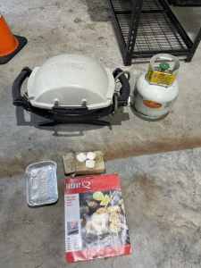 Weber baby Q and small gas bottle