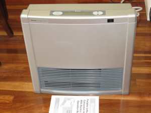 Rinnai Avenger 25 PLUS Natural Gas Heater Serviced Warranty Immaculate