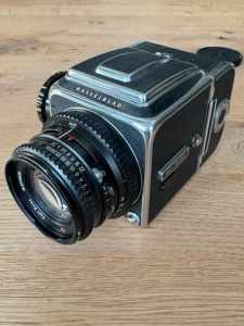 Hasselblad 500 C camera medium format 80mm 2.8