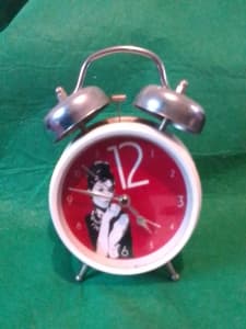 COLLECTORS!!! Audrey Hepburn Andy Warhol Vintage Alarm Clock 