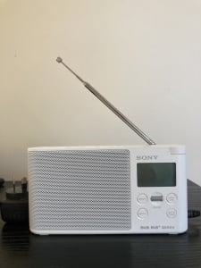 Sony DAB/DAB RDS XDR-S41D FM Radio with LCD Display White