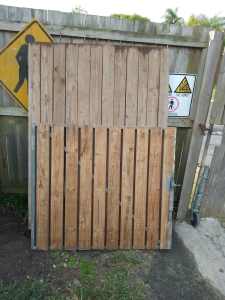 Free wood steel gates 