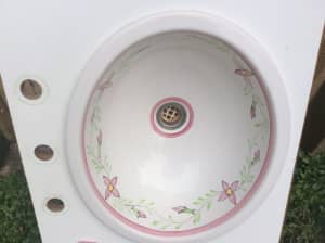 Decorative sink, matching accessories 