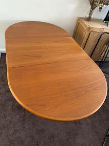 Wooden Extender Table with Chairs
