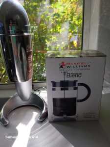 coffee plunger & milk shake machine 