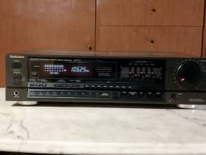 Vintage Technics amplifier AM/FM Stereo receiver