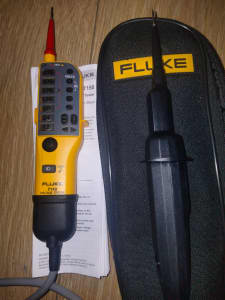 Fluke T110 Two-pole Voltage and Continuity Testers Never used.