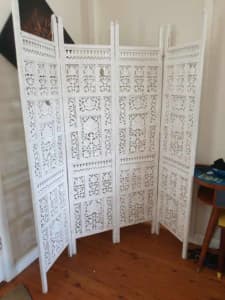 White 4-Panel Timber Room Divider / Screen