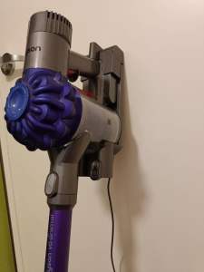 Dyson Cordless Animal Vacuum with Charger & Accessories 