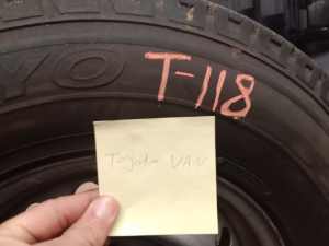 T - 118 - TOYOTA VAN Wheels and tyres