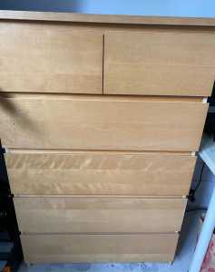 Tallboy - 6 drawer solid timber tallboy, mint Condition $115