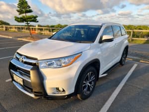 2016 Toyoat Kluger GXL AWD 7 seater with 74k kms