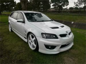 2010 Holden Commodore VE MY10 Omega White 6 Speed Automatic Sportswagon