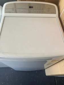 FISHER AND PAYKEL 7 KGS WASHING MACHINE