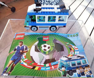 Lego discount soccer bus