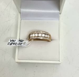 Genuine 18k Gold Diamond Ring