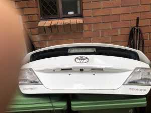 2010/11 Toyota Aurion boot lid and spoiler.suit Touring or Spotivo