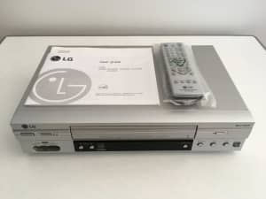 LG GC980W VCR Video Cassette Recorder VHS PAL/NTSC Used x 2