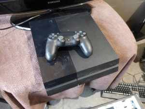 Sony Playstation 4 PS4 500GB FW 8.50 Oakleigh South