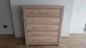 BRAND NEW - Contemporary 5 Drawer Chest