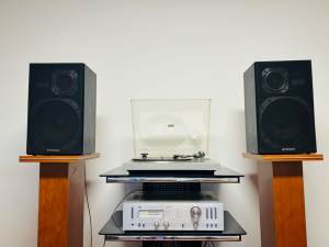 Vintage Vinyl Music System Pioneer and JVC