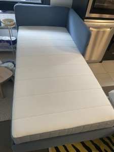 Single bed frame with 100% clean mattress