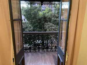 Master room w/ balcony in terrace house - Newtown/St Peters