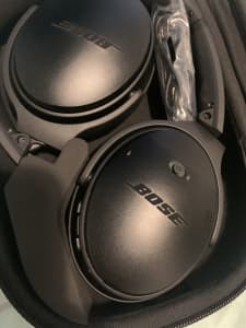 Headphones Bose quietcomfort 35 II like a brand new