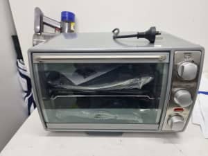 Sunbeam BT5350 Pizza Bake and Grill 19L
