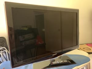 Samsung 40in LCD TV