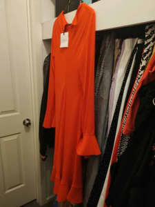 By johnny tangerine long sleeve dress size 14 BNWT