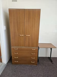 Wardrobe (wooden, with 4 drawers)