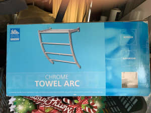 Chrome Towel Arc