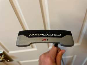 Wilson Harmonized M1 35 inch steel shaft putter with cover