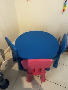 Ikea Round Table and 3 chairs