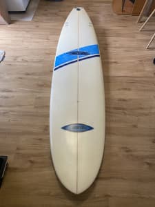 Mini Mal surfboard 7’10