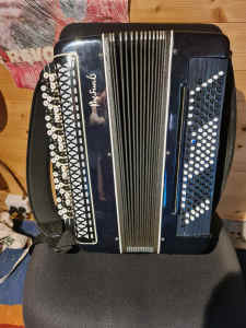 Button accordion Rubin-6