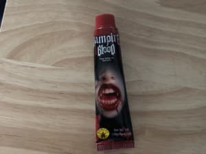Free vampire / costume blood