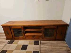 Settlers tv cabinet - ONO