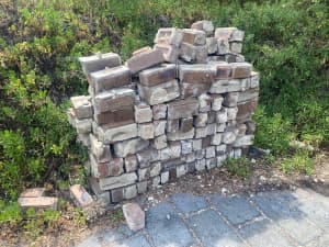Used Building Bricks