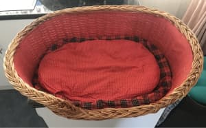 Wicker Cane Pet Bed (medium/large)