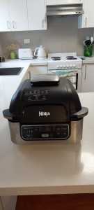 Air fryer and grill Ninja 