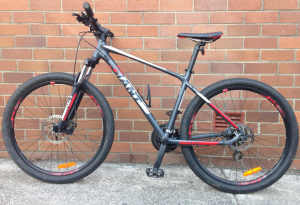 Just Fully Serviced GIANT Teens Mountain Bike/Bicycle 21-speed
