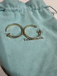 Tiffany Atlas X hoop 18k yellow gold earrings
