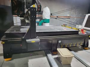 Seamless Automation: Dual-Process Tool Changer on LNC ATC 1530 Router
