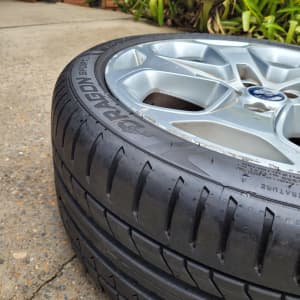 Ford wheels complete with new Pirelli DragonSport tyres