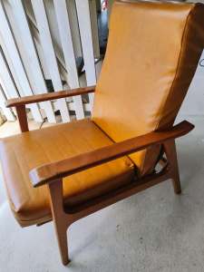 Reclining 1960 s Chair 