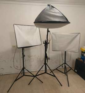 fotogenic 3 x 50x70cm Soft Boxes and stands 775W