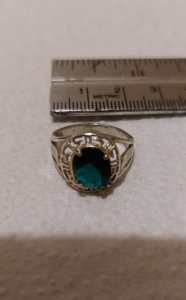 Silver green stone ring